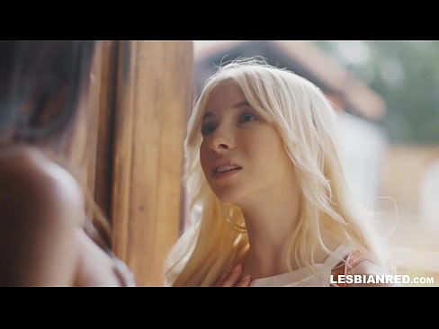 ❤️ Pige kommer hjem et par måneder senere og ender med at spise sin stedmors fisse ❤️ Fucking at da.flvporn.ru
